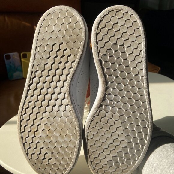 White Leather Adidas Sneakers with Gold Details - Picture 3 of 3